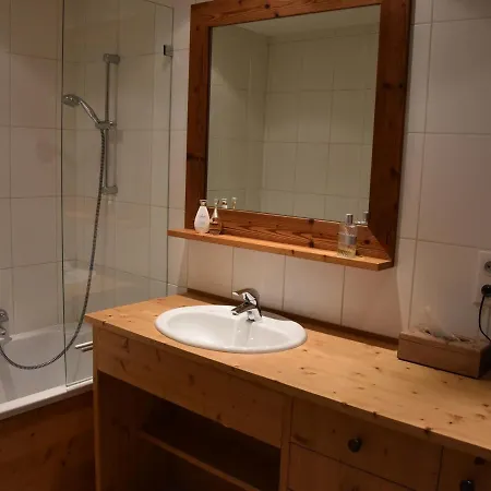 Chaleureux Pmr Avec Terrasse Sud, Parking, Pres De Champagny-en-vanoise - Fr-1-464-80 لا بلاني