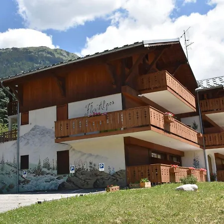 Chaleureux Pmr Avec Terrasse Sud, Parking, Pres De Champagny-en-vanoise - Fr-1-464-80