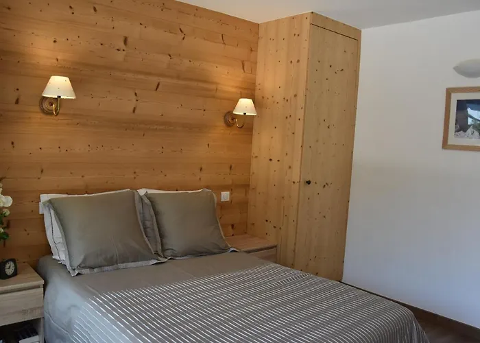 公寓 Chaleureux Pmr Avec Terrasse Sud, Parking, Pres De Champagny-en-vanoise - Fr-1-464-80