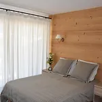 Chaleureux Pmr Avec Terrasse Sud, Parking, Pres De Champagny-en-vanoise - Fr-1-464-80 La Plagne
