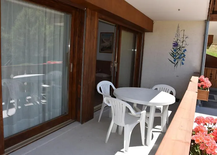 Chaleureux Pmr Avec Terrasse Sud, Parking, Pres De Champagny-en-vanoise - Fr-1-464-80 Apartment La Plagne